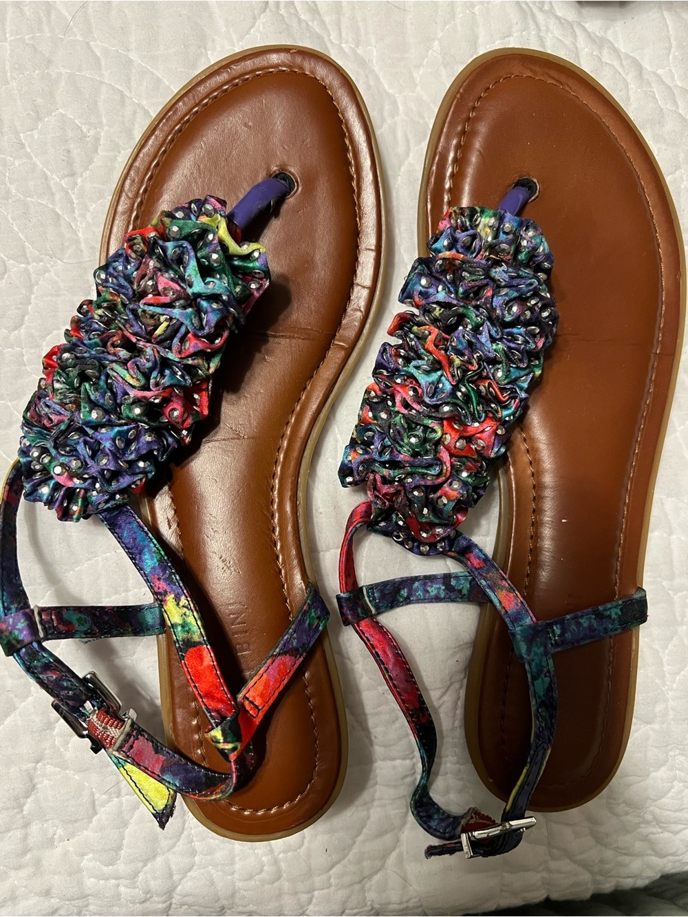 Gianni Bini Multicolor Ruffle Thong Sandals with Brown Footbed